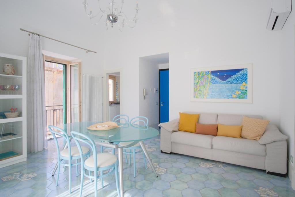 チェファルDevalu Casa Del Mareアパートメント エクステリア 写真